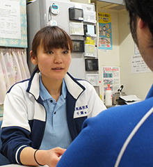 先輩スタッフ